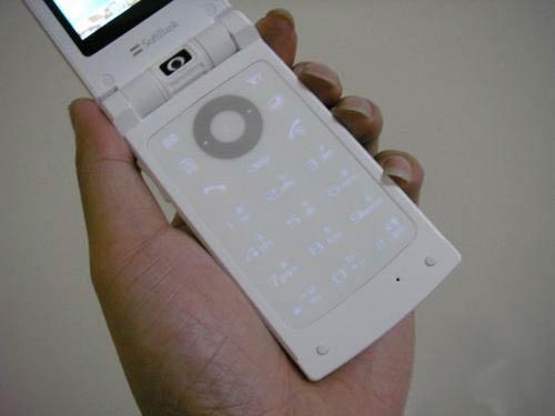 点击查看本文图片 三星 707SC - 引爆920sh风潮 翻盖手机任你随便挑