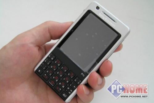 点击查看本文图片 索尼爱立信 P1i - 3G时代即将来临 GPRS智能手机大回顾