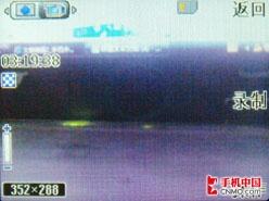 波普艺术再临 诺基亚超新星7610S评测