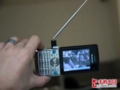 CMMB电视+高速上网 联想TD900手机评测