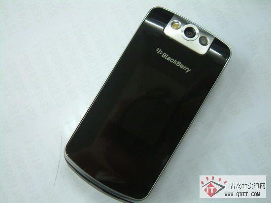 黑莓唯一翻盖机 黑莓8220智能手机仅售1380