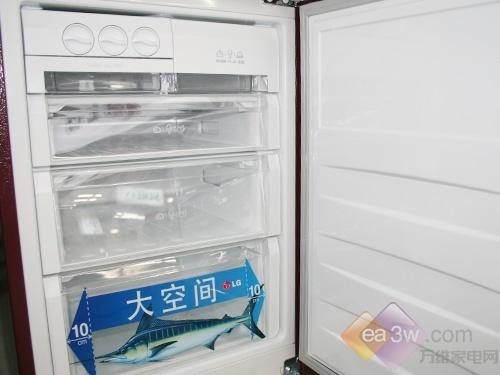 汇聚超人气 LG新款冰箱卖场受关注