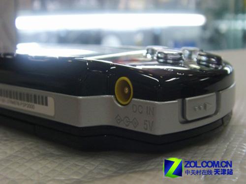 轻松体验3D游戏 索尼PSP1000游戏主机