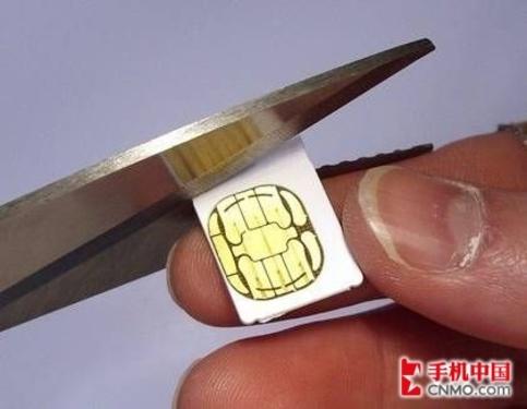 苹果客服证实2G卡剪卡不会损坏iPhone 4 