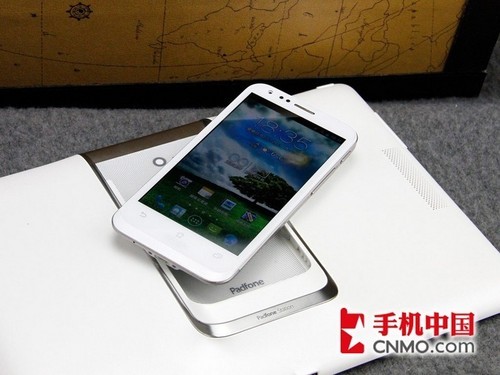 手机平板随心变 PadFone 2动态显示体验