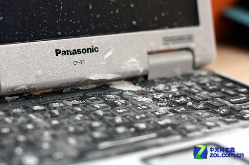 铁血真硬汉 暴力测松下ToughBook军工本 