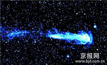 科技时代_奇特恒星尾巴长达13光年(图)