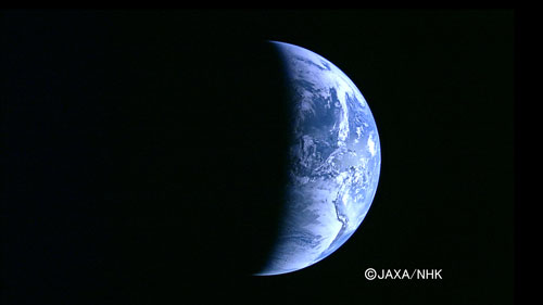 科技时代_日本月亮女神卫星拍摄到高清晰地球影像(图)