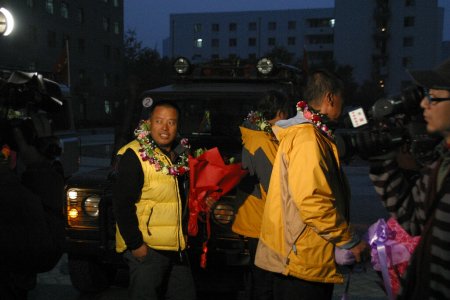 �Ƽ�ʱ��_ͼ�ģ������Ա׼�����뻶ӭ��ʽ�᳡