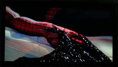 索尼BRAVIA全新R系列SXRD电视屏摄效果图