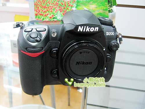 表面平静暗流涌动:六月数码相机综述_数码