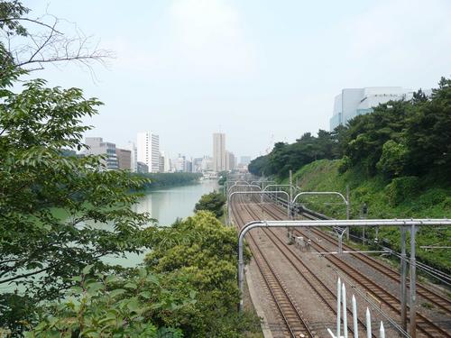 令人震撼的控制力松下FZ18速写评测