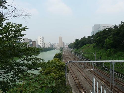 令人震撼的控制力松下FZ18速写评测