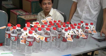 农夫山泉有点甜太平洋广场免费派水