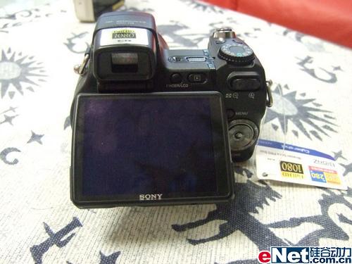会翻的LCD15倍光变索尼H9送棒3430