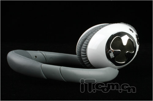 iPodר�ø߶���������JBLRF610����