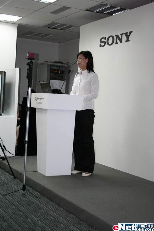 美女 新机 漂亮包包 索尼发布会掠影_数码