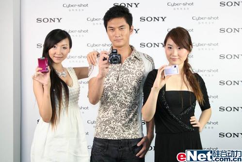 美女 新机 漂亮包包 索尼发布会掠影_数码