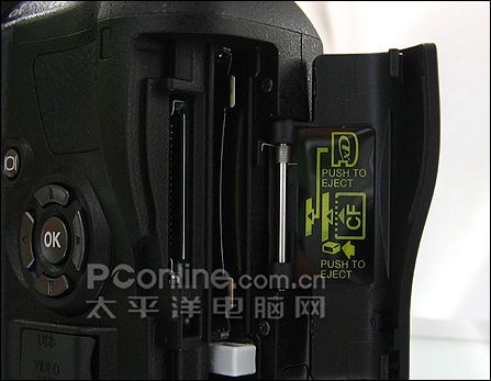 高画质+LCD取景超值单反再疯狂降价