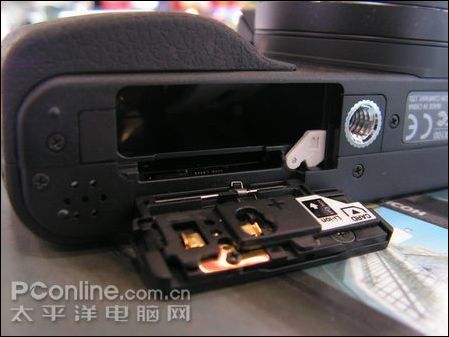 ֱɱ3899Ԫ����GX100����1G�洢��