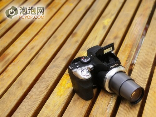 18倍长焦DC游泰国富士S8000fd超详测