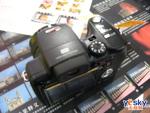 12�������佹�´�Z812IS���������2280