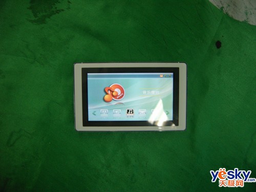 ΪRMVBչ���Ӷ�սOPPOS5H�ش�����