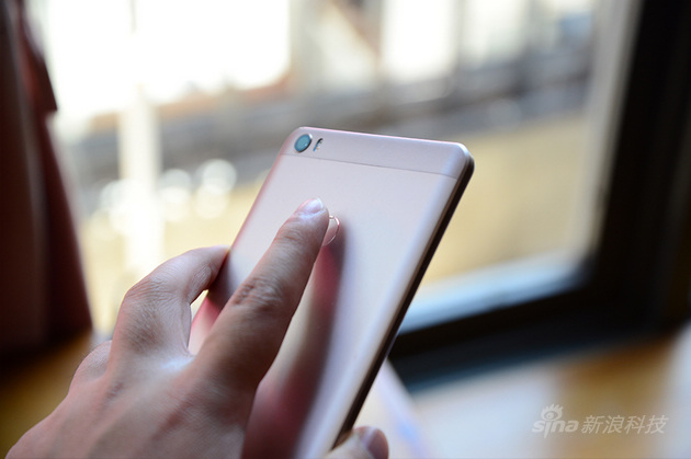 小米MAX评测:除了大屏它还有什么?