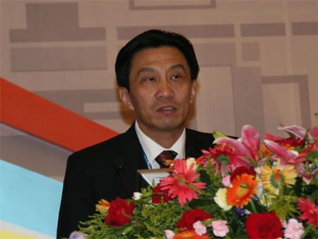 图为:中国电子商会副会长王宁_家电