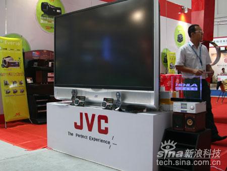 展会新品:JVC超大屏幕光硅晶电视机_家电