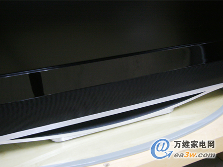 �ں��ٵ���TCL��¼46��Һ����ǧԪ