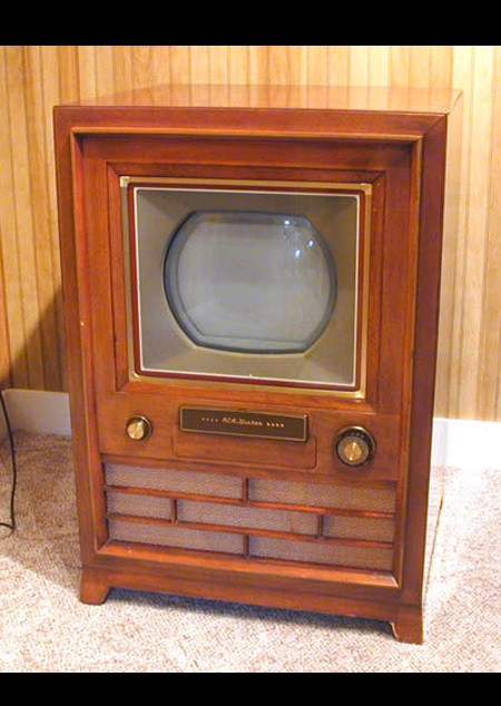 看看世界第一台彩电长啥样