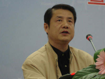 图文:合肥工业大学教授王铁军