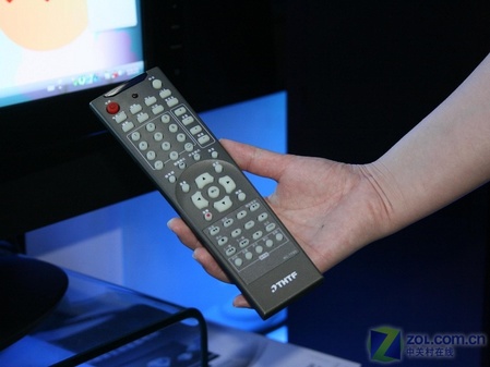 低价夏普屏液晶清华同方32B56卖场评