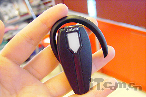 志和疯狂促销 买摄像头送蓝牙耳机_硬件