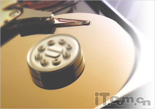 突袭 西数收购希捷日立碟片供应商_硬件