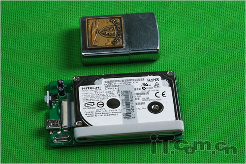 旅之星1.8寸移动硬盘拆解
