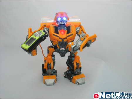 今夏最酷玩具孩之宝数码大黄蜂详评_硬件