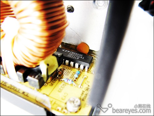 空调开 电压差-必买350W主动PFC电源_硬件