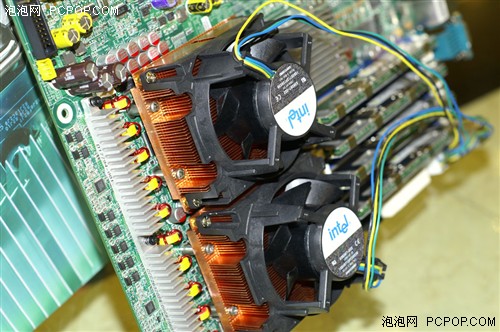 双核\/四核靠边站 走进英特尔八核平台_硬件