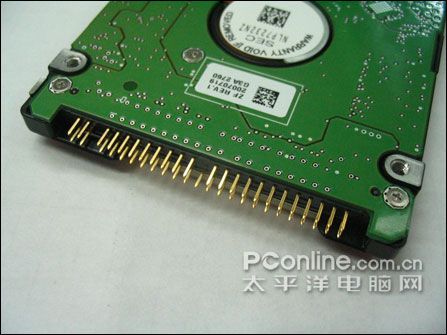 三星 hm160jc采用ata接口.   套装中的移动硬盘盒.   采用