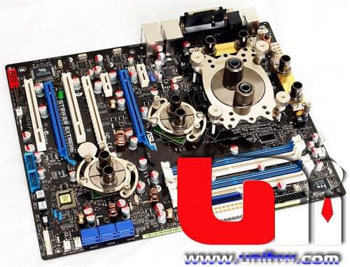 YY就是硬道理 华硕21K镀金水冷散热板_硬件