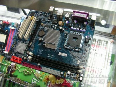 Ӣ�ض���ι���1066FSB����945GC����399