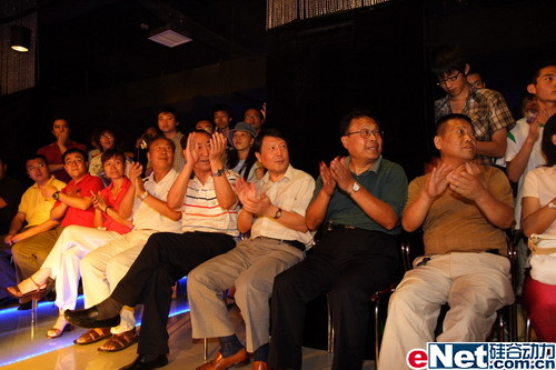 各界明星齐到贺 AMD电子竞技馆开业_硬件_科