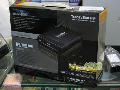 传输更快 创齐SATA接口外置光驱盒到!_硬件