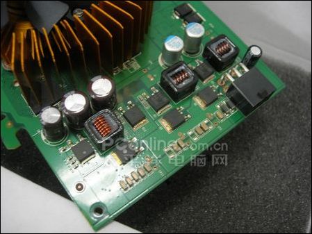 ����Ϸ�ֱ�����8600GTS�Կ���ѧ����