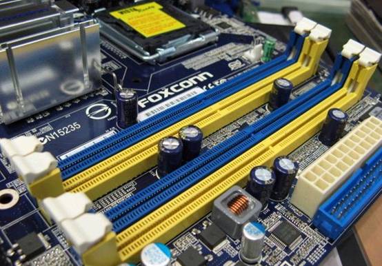 Intel���Կ�����һ��G35/33��Ʒ����