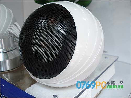 时尚球型2.0小音箱 惠威S3W售价238元_硬件