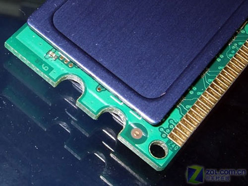 超频能手1GB博帝DDR2-800内存售价399元