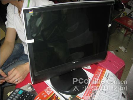 �������˿�����19��360����תҺ��VG1930wm���ʹ���